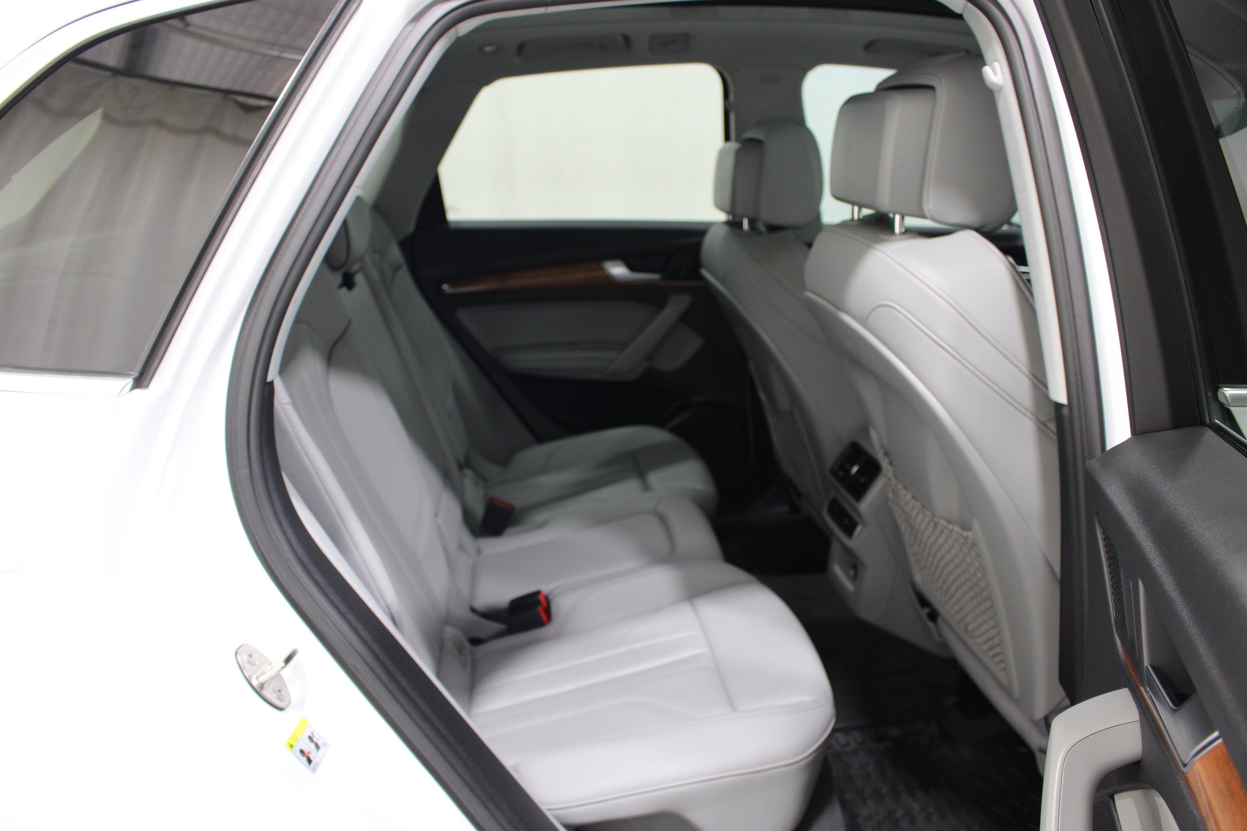 Used 2022 Audi Q5 e Premium Plus AWD/4WD image 26