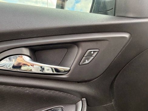 Used 2023 Chevrolet Malibu LT image 12