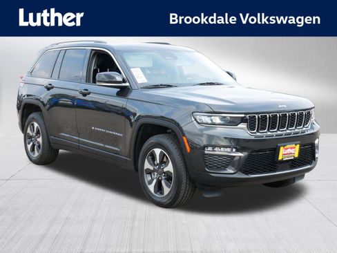 Used 2023 Jeep Grand Cherokee 4WD 4xe image 1