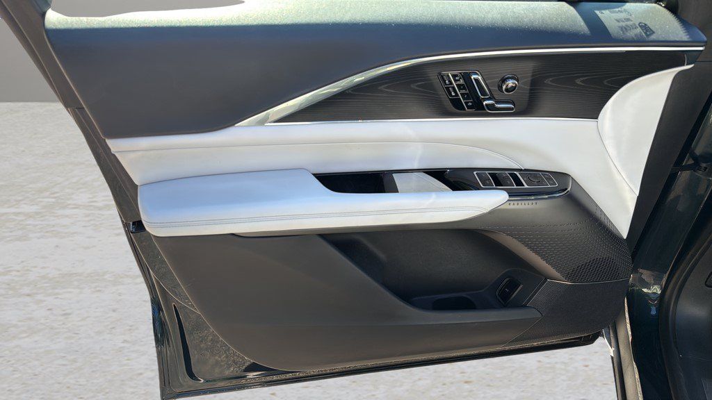 Certified 2024 Cadillac Lyriq Luxury w/ LPO, Floor Liner Package AWD/4WD image 17