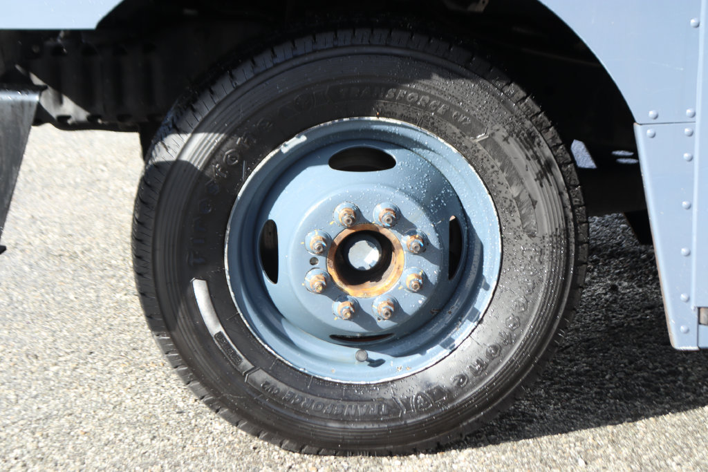 Used 2019 Ford E-450 and Econoline 450 Super Duty RWD image 31