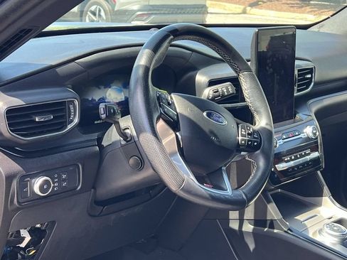 Used 2021 Ford Explorer ST w/ Equipment Group 401A AWD/4WD image 17