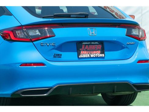 Used 2025 Honda Civic Sport image 2