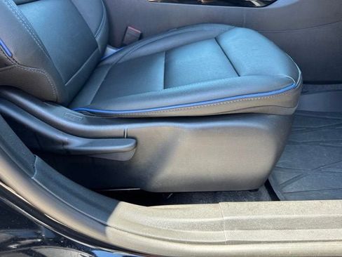 Used 2025 Buick Envista Sport Touring FWD image 28
