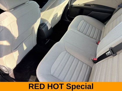 Used 2018 Ford Fusion S image 29