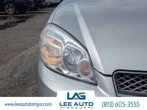 Used 2012 Chevrolet Impala LT w/ LT Sunroof Package FWD image 9