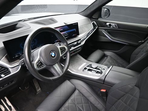 Used 2024 BMW X7 xDrive40i w/ M Sport Package image 20