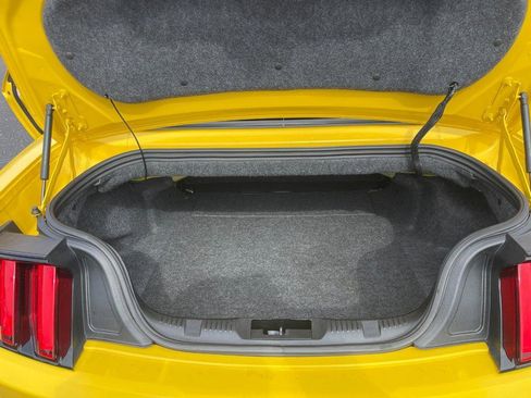 Used 2017 Ford Mustang GT Premium image 21