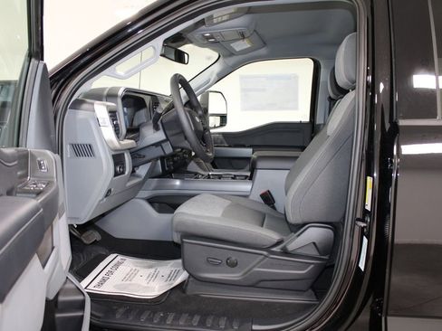 New 2025 Ford F250 XLT w/ Black Appearance Package image 20