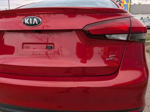 Used 2018 Kia Forte S w/ S Technology Plus Package FWD image 15