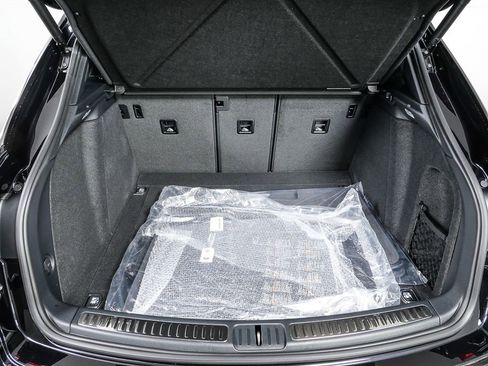 New 2026 Porsche Macan image 34