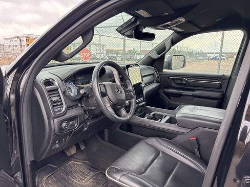 Used 2022 RAM 1500 Limited w/ Body-Colour Bumper Group image 9