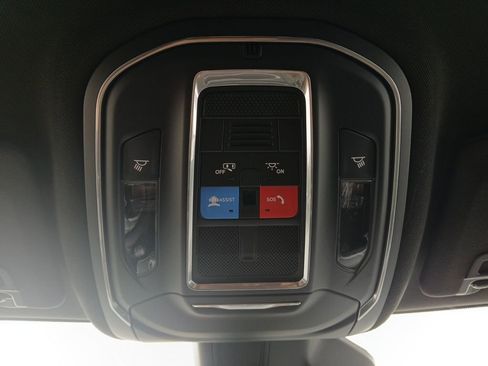 New 2026 Jeep Grand Cherokee L Laredo image 7