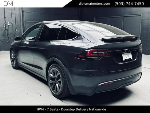 Used 2024 Tesla Model X AWD/4WD image 4