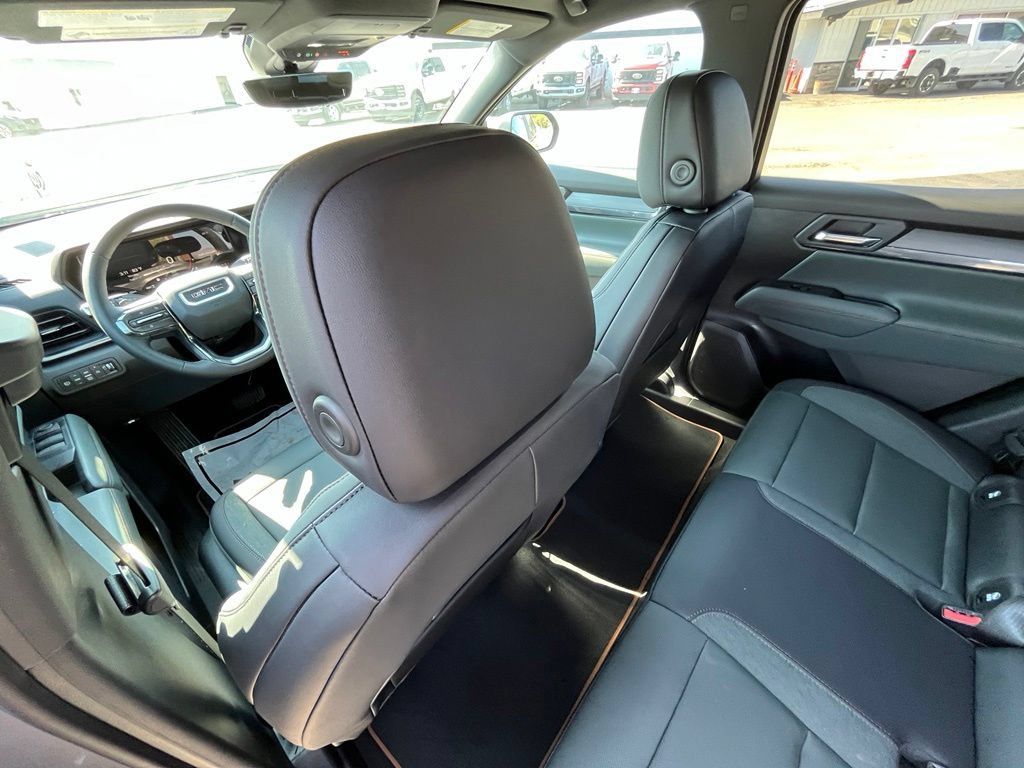 New 2027 GMC Terrain AT4 w/ Convenience Package III AWD/4WD image 15
