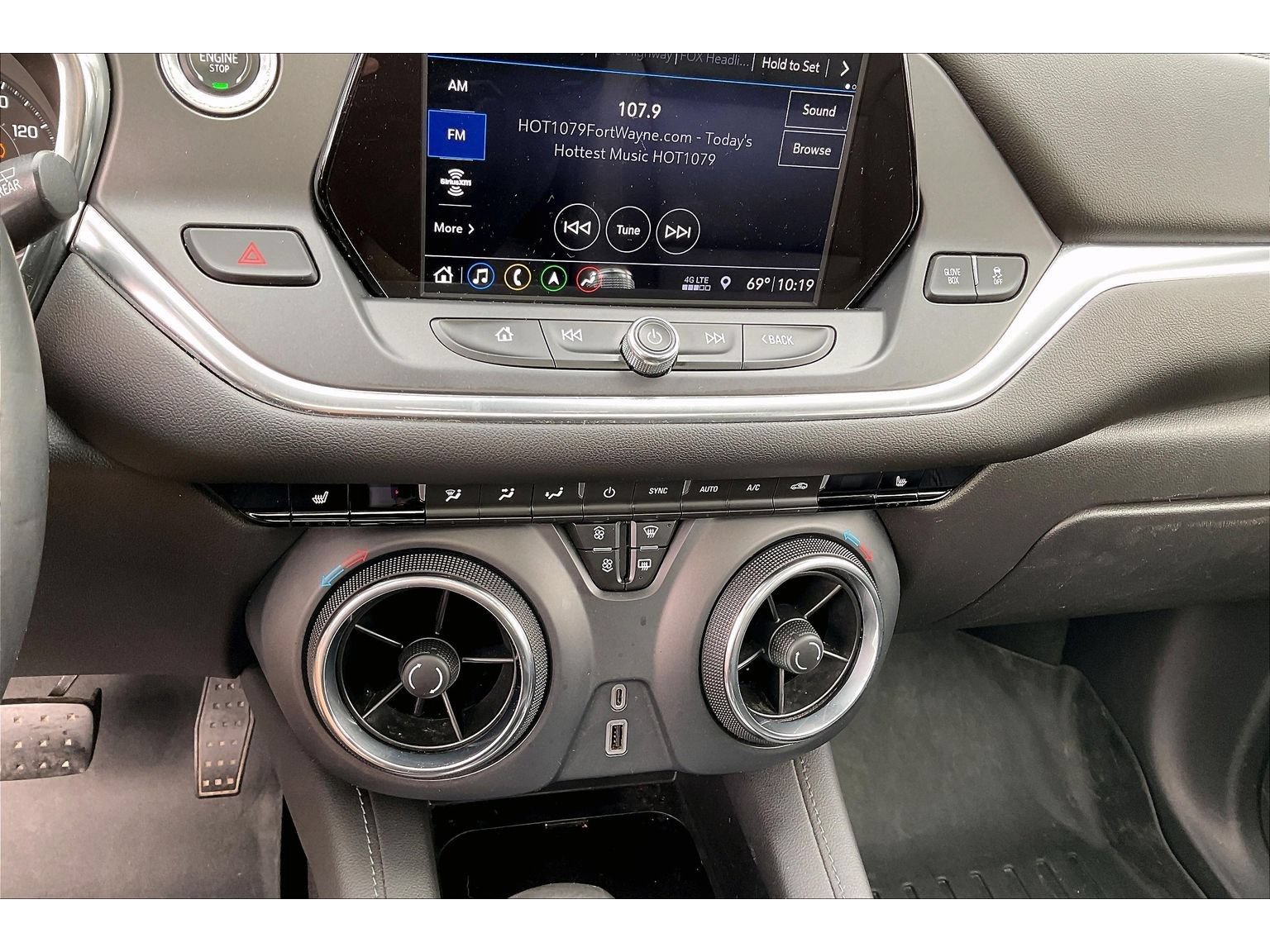 Used 2019 Chevrolet Blazer LT w/ Sun and Wheels Package AWD/4WD image 24
