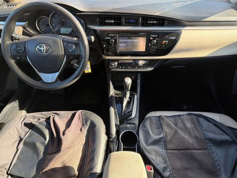 Used 2014 Toyota Corolla LE image 9