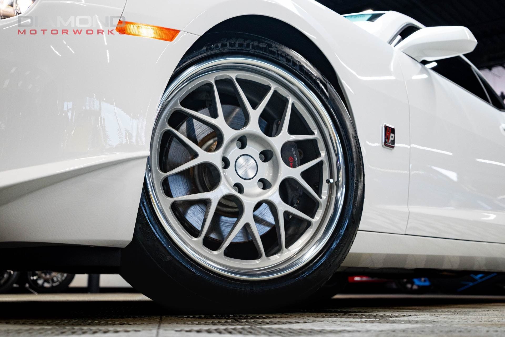Used 2010 Chevrolet Camaro SS w/ LPO, Ground Effects Package RWD image 9