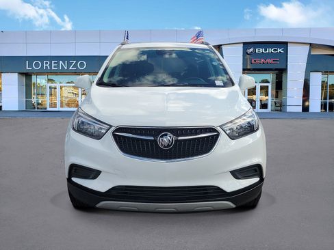 Used 2022 Buick Encore Preferred w/ Safety Package image 2