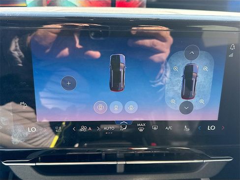 Used 2024 Lincoln Nautilus Reserve image 17