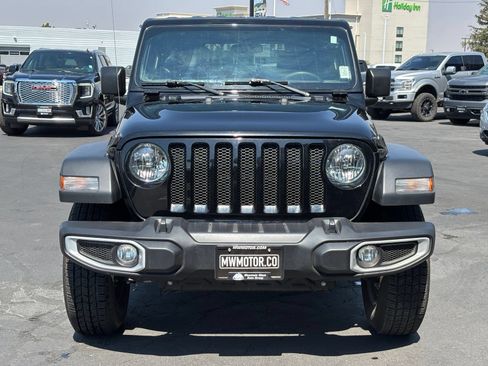 Used 2022 Jeep Wrangler Sport AWD/4WD image 2