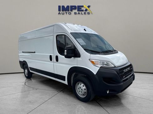 Used 2026 RAM ProMaster 2500 w/ Convenience Group FWD image 7