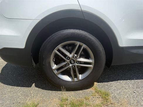 Used 2018 Hyundai Santa Fe Sport FWD image 31