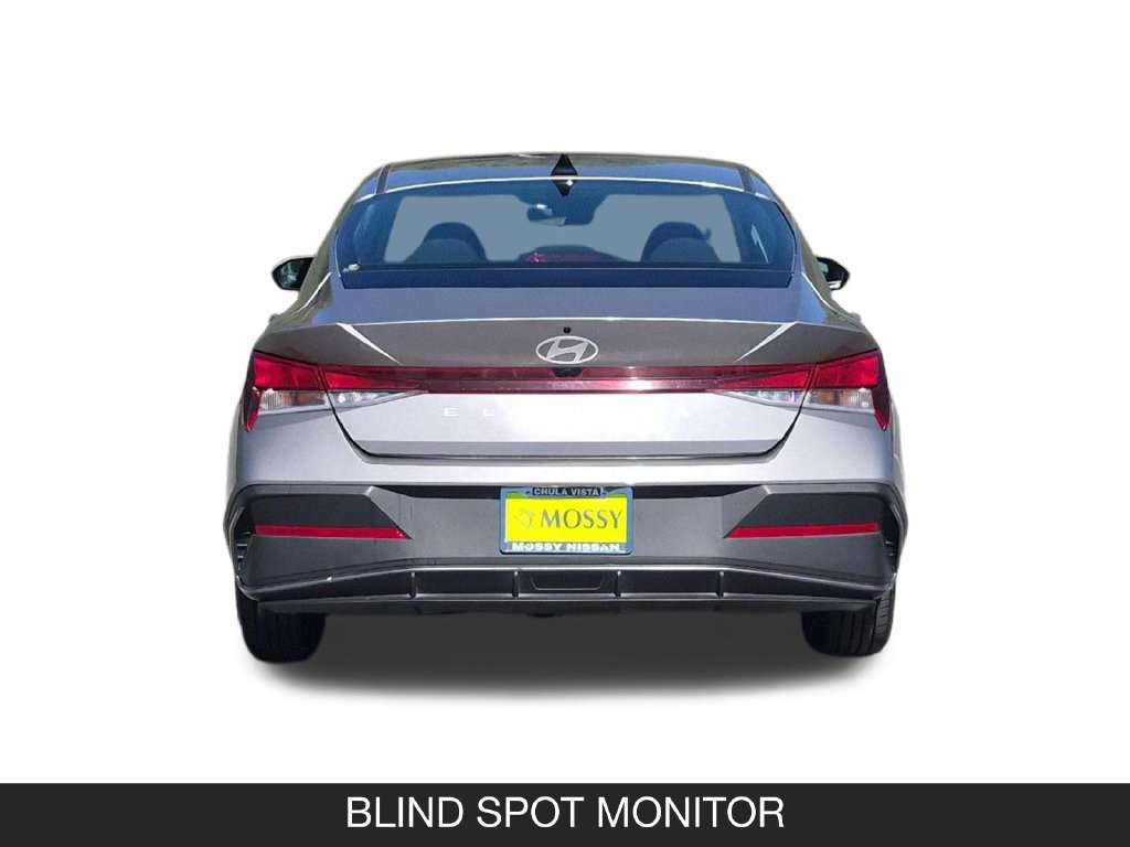 Used 2024 Hyundai Elantra SEL FWD image 8