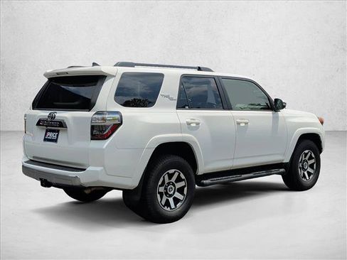 Used 2021 Toyota 4Runner TRD Off-Road Premium w/ Moonroof Package AWD/4WD image 5