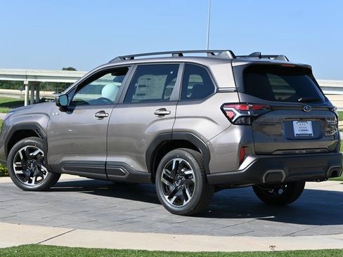New 2025 Subaru Forester Limited image 5