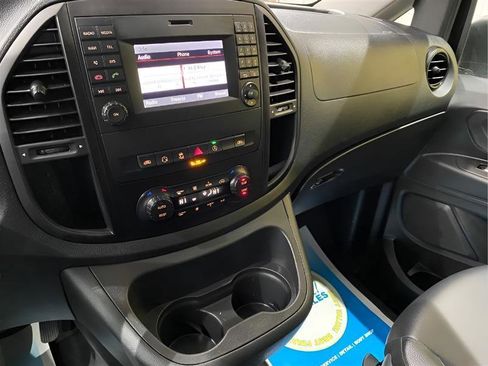 Used 2019 Mercedes-Benz Metris Passenger image 17
