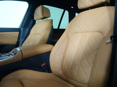 Certified 2026 BMW X5 xDrive50e w/ M Sport Package image 11