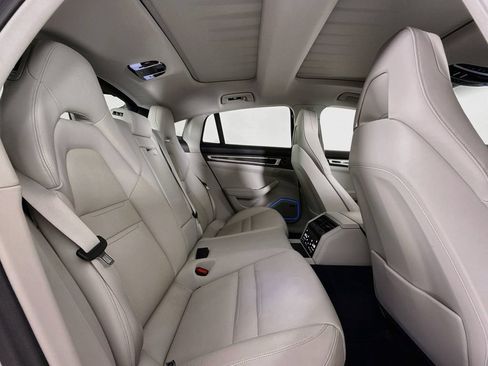Certified 2023 Porsche Panamera 4 Platinum Edition AWD/4WD image 19