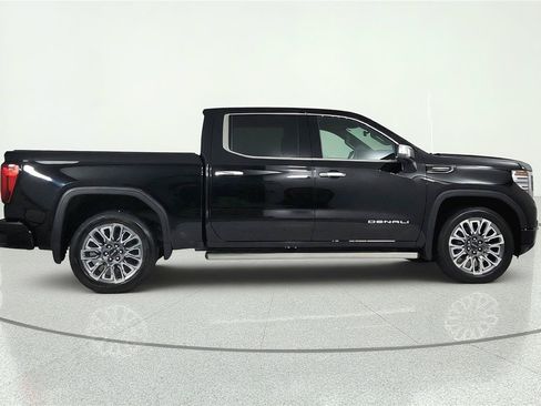 Used 2023 GMC Sierra 1500 Denali Ultimate AWD/4WD image 4