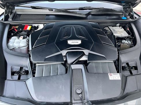 Used 2019 Porsche Cayenne image 30