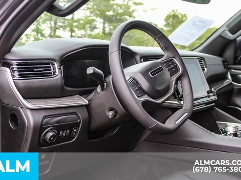 Used 2022 Jeep Wagoneer Series II w/ Premium Group I AWD/4WD image 33