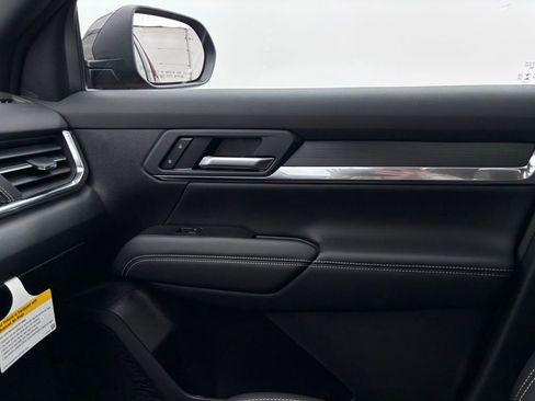 New 2026 GMC Terrain Elevation w/ Elevation Premium Package image 34