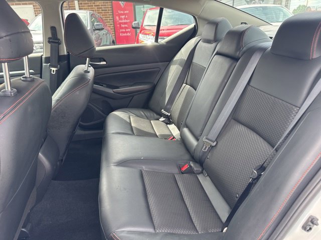 Used 2024 Nissan Altima 2.5 SR FWD image 12