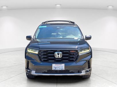 Used 2025 Honda Pilot TrailSport