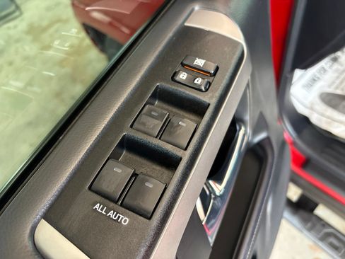 Used 2021 Toyota 4Runner SR5 Premium w/ Moonroof Package RWD image 12
