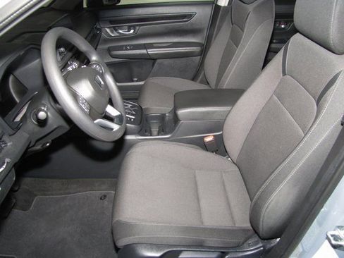 Certified 2025 Honda CR-V LX image 8