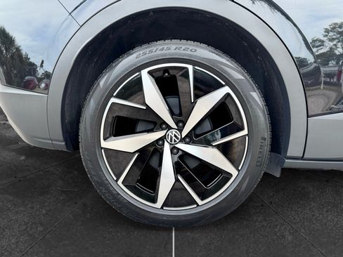 Used 2023 Volkswagen ID.4 Pro S AWD/4WD image 32