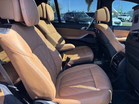Used 2024 BMW X7 xDrive40i AWD/4WD image 12