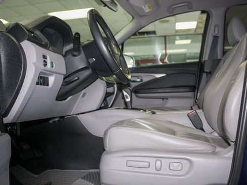 Used 2019 Honda Ridgeline RTL image 10