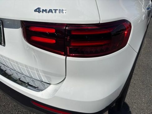 Used 2026 Mercedes-Benz GLB 250 4MATIC image 37