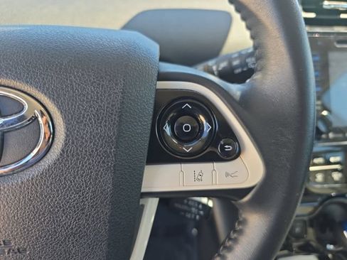 Used 2016 Toyota Prius Three Touring FWD image 20