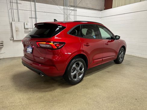 Certified 2024 Ford Escape ST-Line image 7