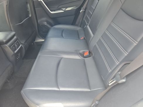 Used 2019 Toyota RAV4 XLE Premium FWD image 19