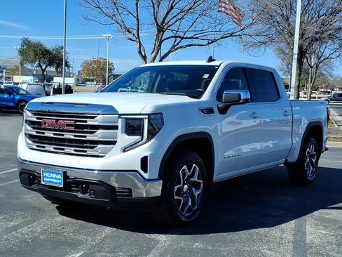 Used 2024 GMC Sierra 1500 SLE image 4