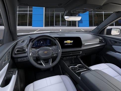 New 2026 Chevrolet Traverse High Country w/ LPO, Floor Liner Package image 15